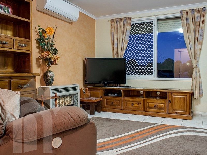 17 Rosemary Terrace, Morphett Vale SA 5162