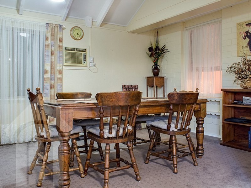 17 Rosemary Terrace, Morphett Vale SA 5162