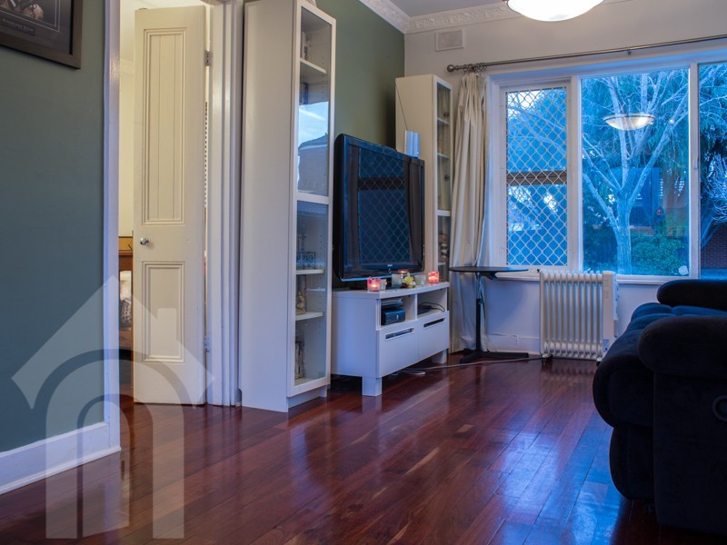 1/8a Jervois Street, Glenelg North SA 5045