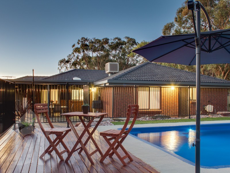 4 Polo Court, Woodcroft SA 5162