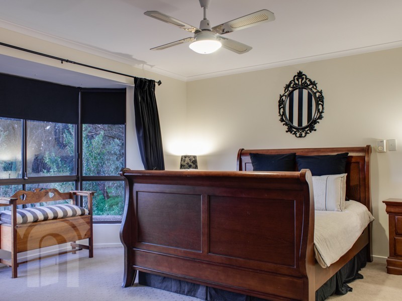 4 Polo Court, Woodcroft SA 5162