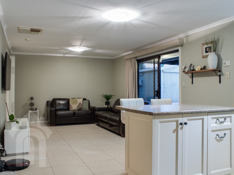 4 Polo Court, Woodcroft SA 5162