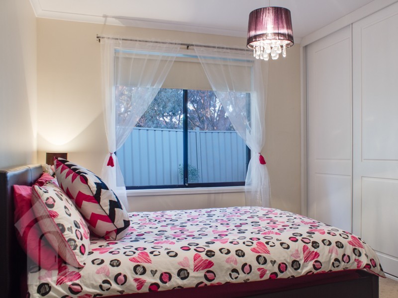 4 Polo Court, Woodcroft SA 5162