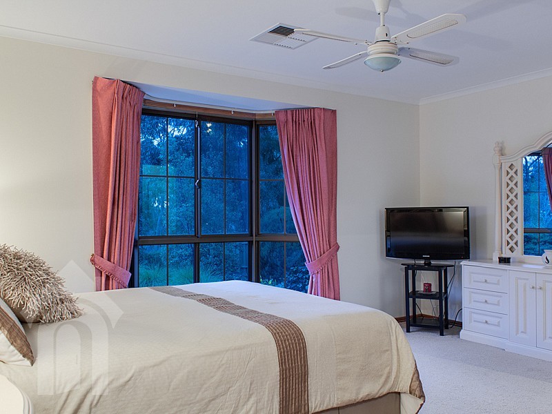 202 Chandlers Hill Road, Happy Valley SA 5159