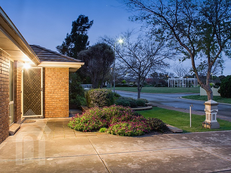 22 Windlass Square, Seaford Rise SA 5169