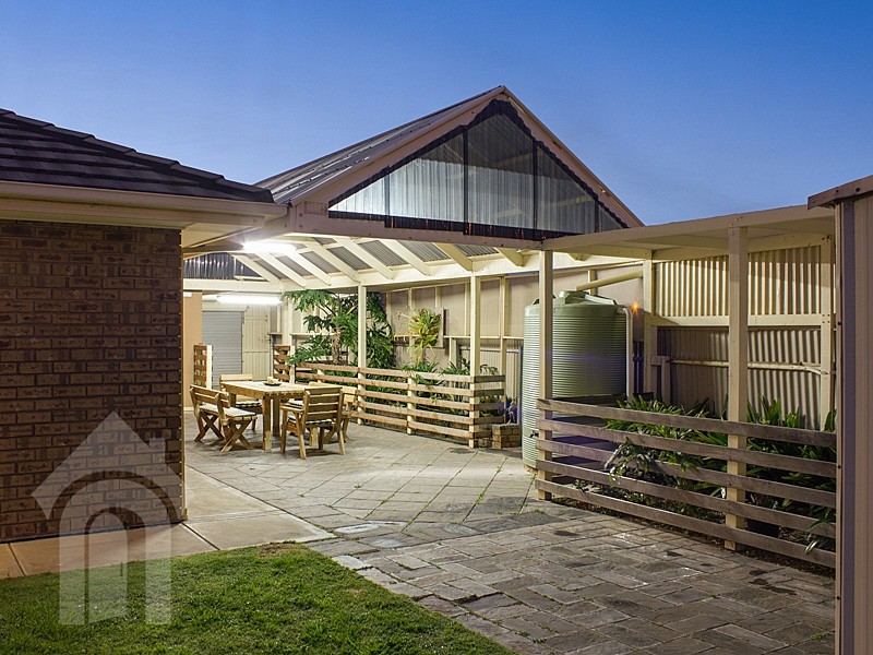 22 Windlass Square, Seaford Rise SA 5169