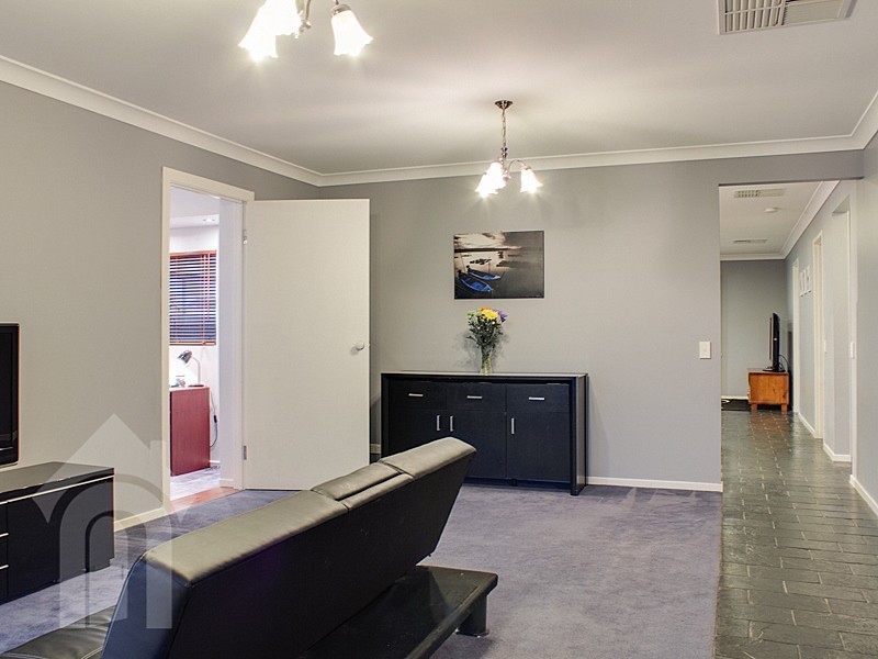 22 Windlass Square, Seaford Rise SA 5169