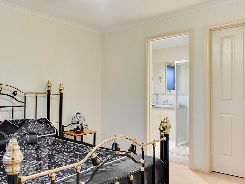 17 Erebus Circuit, Morphett Vale SA 5162