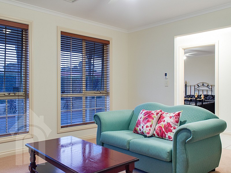 17 Erebus Circuit, Morphett Vale SA 5162