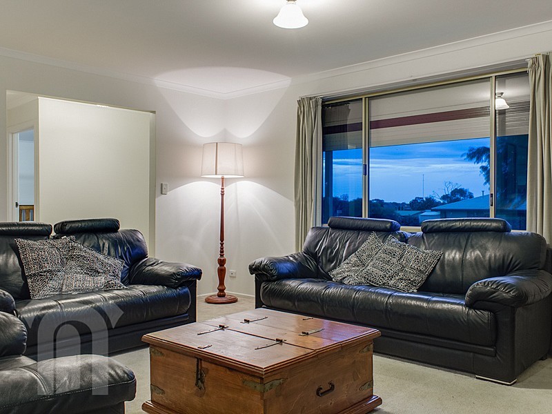 73 Emmerson Drive, Morphett Vale SA 5162