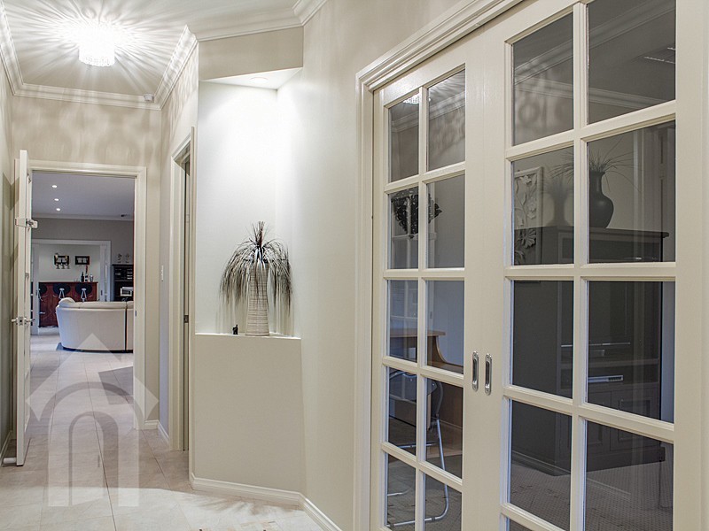 1 Longleaf Court, Flagstaff Hill SA 5159