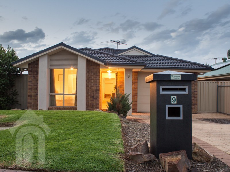 9 Rajah Street, Morphett Vale SA 5162