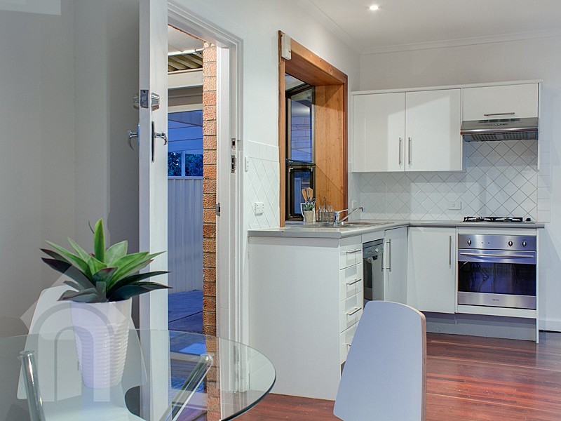 11 Bishops Hill Road, Happy Valley SA 5159