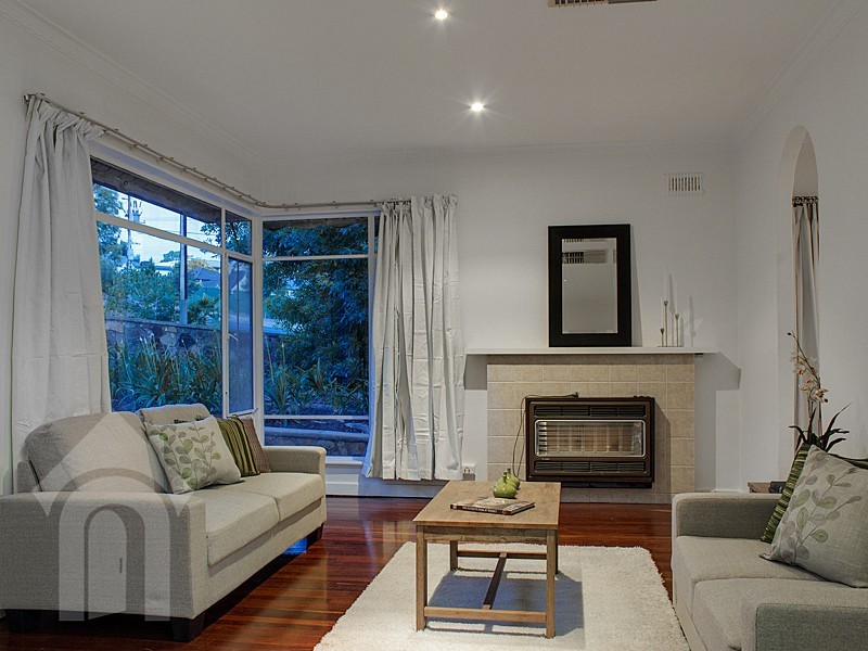 11 Bishops Hill Road, Happy Valley SA 5159