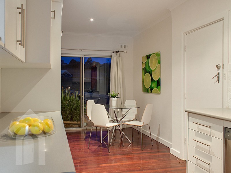 11 Bishops Hill Road, Happy Valley SA 5159