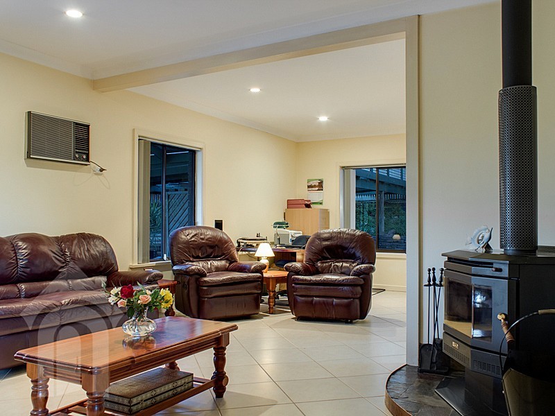 17 Coxs Hill Road, Onkaparinga Hills SA 5163