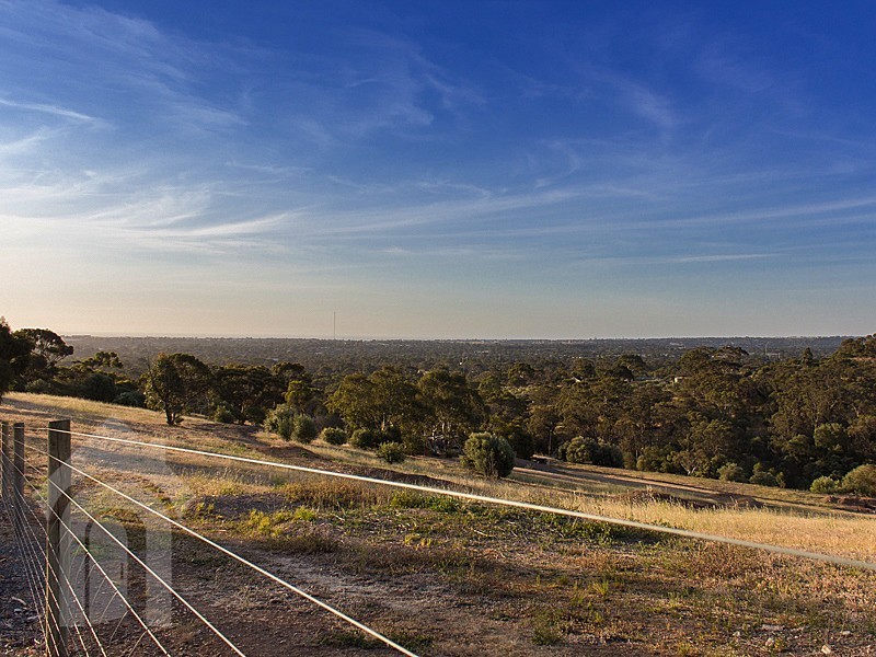 17 Coxs Hill Road, Onkaparinga Hills SA 5163