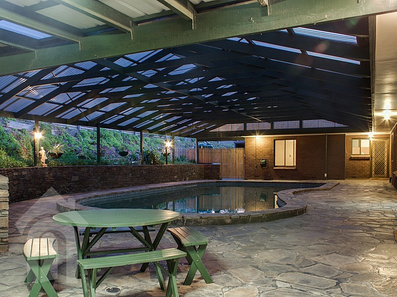 17 Coxs Hill Road, Onkaparinga Hills SA 5163