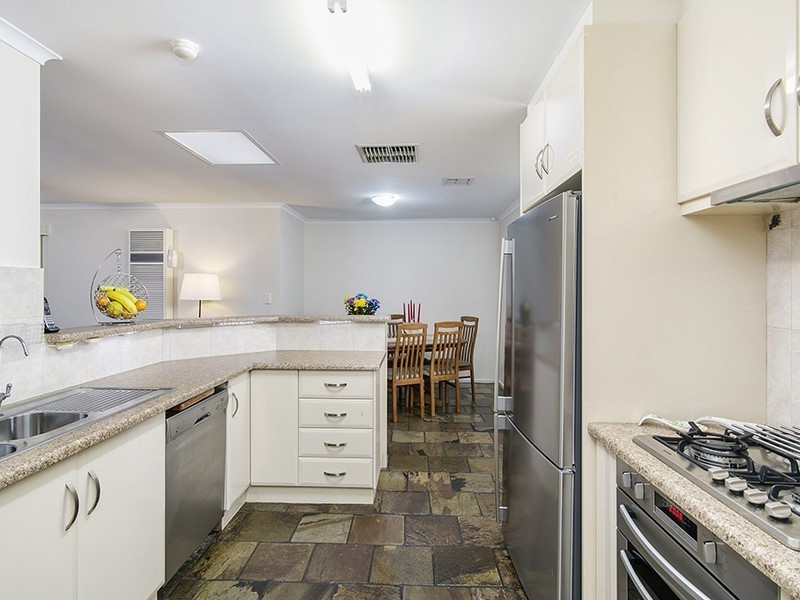 186 The Cove Road, Hallett Cove SA 5158