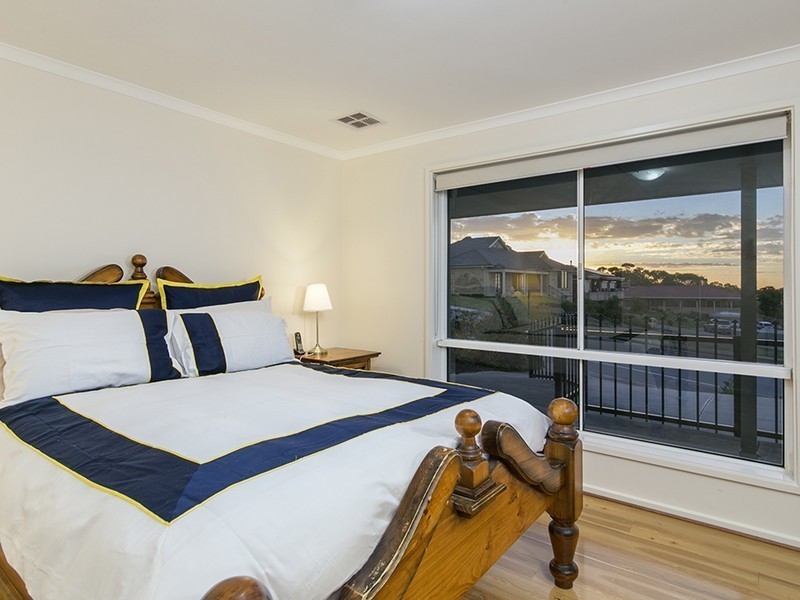 186 The Cove Road, Hallett Cove SA 5158