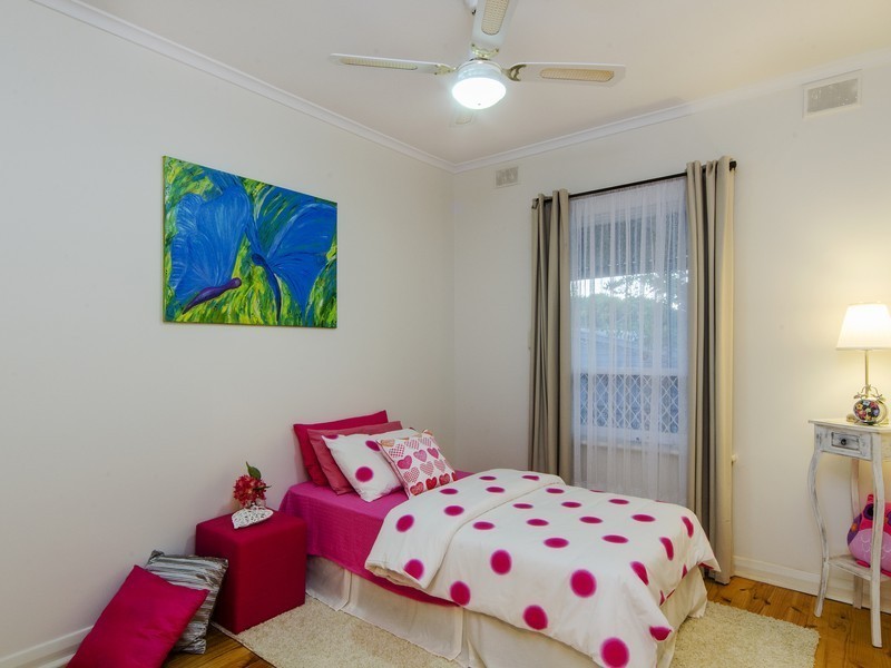 19 Roger Road, Morphett Vale SA 5162