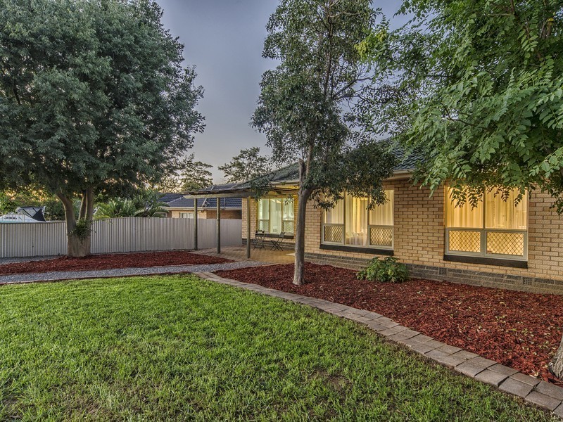 19 Roger Road, Morphett Vale SA 5162