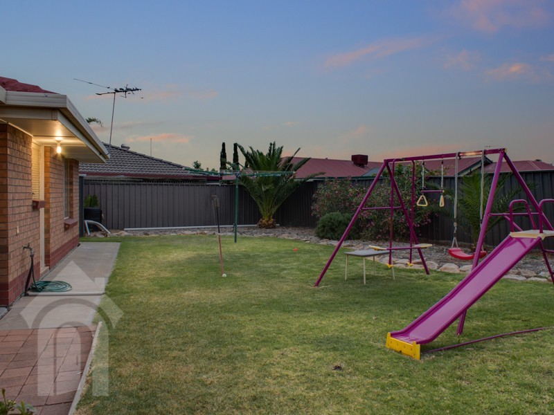 19 Peony Crescent, Morphett Vale SA 5162