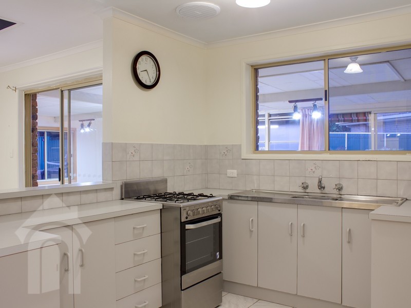 8 Leslie Court, Morphett Vale SA 5162