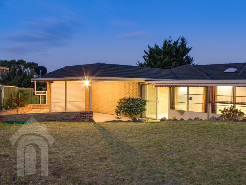 8 Leslie Court, Morphett Vale SA 5162