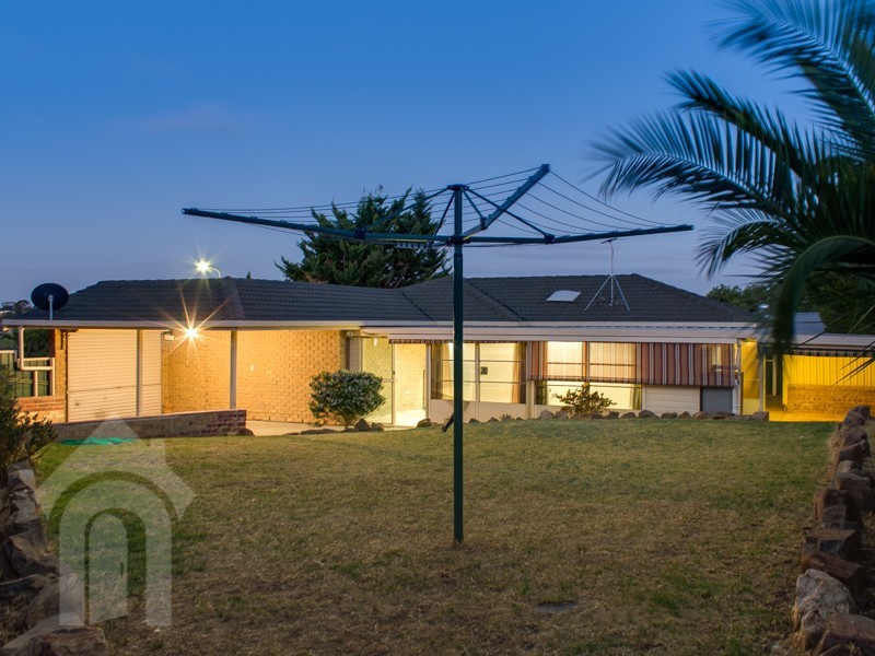 8 Leslie Court, Morphett Vale SA 5162