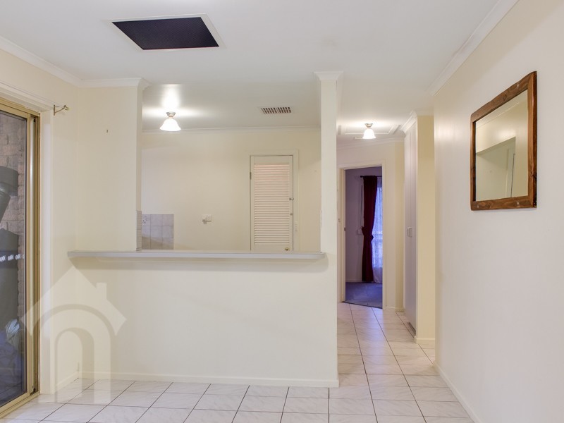 8 Leslie Court, Morphett Vale SA 5162