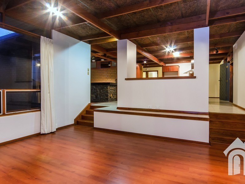 9 Shelley Avenue, Happy Valley SA 5159