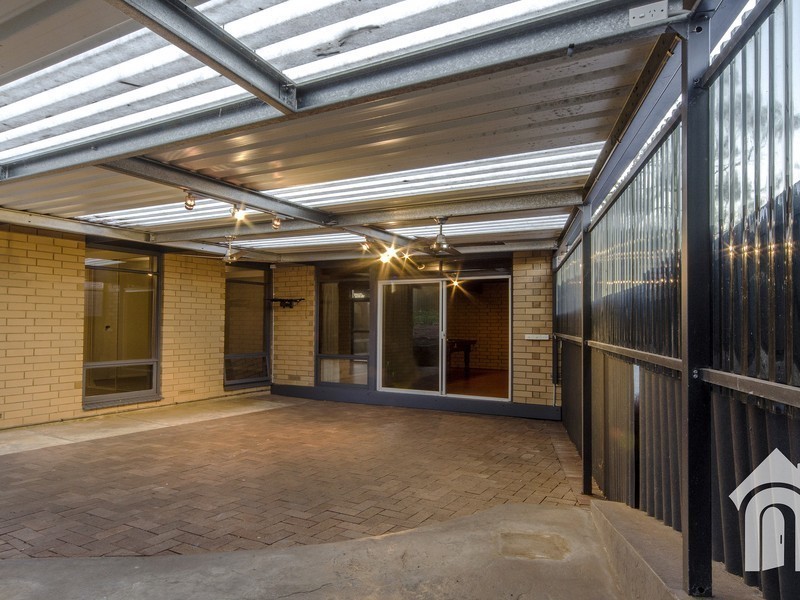 9 Shelley Avenue, Happy Valley SA 5159