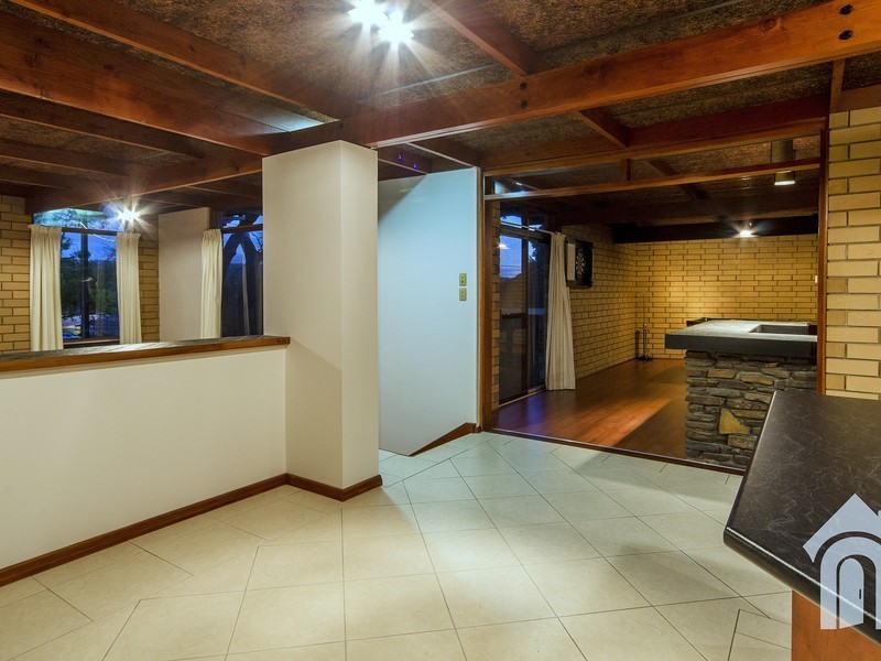 9 Shelley Avenue, Happy Valley SA 5159