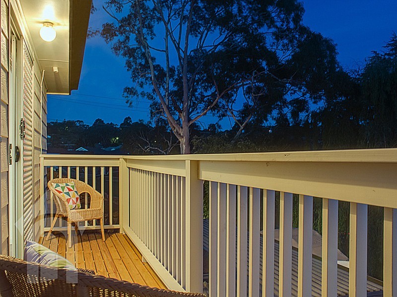 11 Bishops Hill Road, Happy Valley SA 5159
