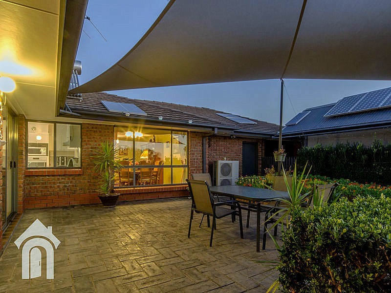 9 Fredrick Drive, Woodcroft SA 5162