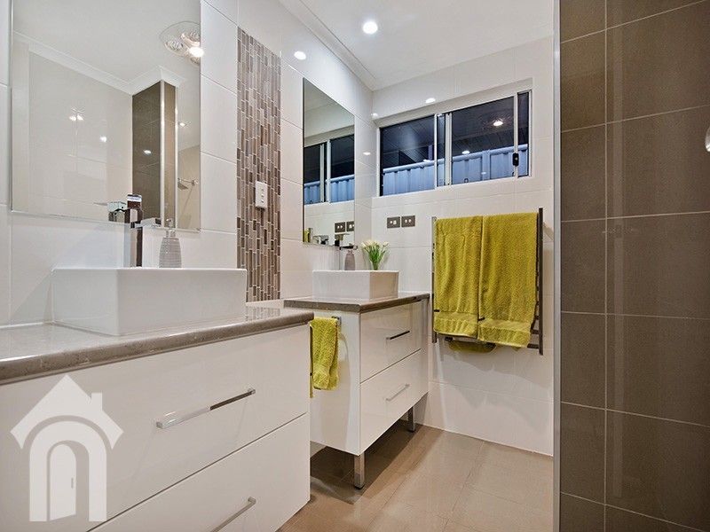 16 Holly Rise, Hackham West SA 5163