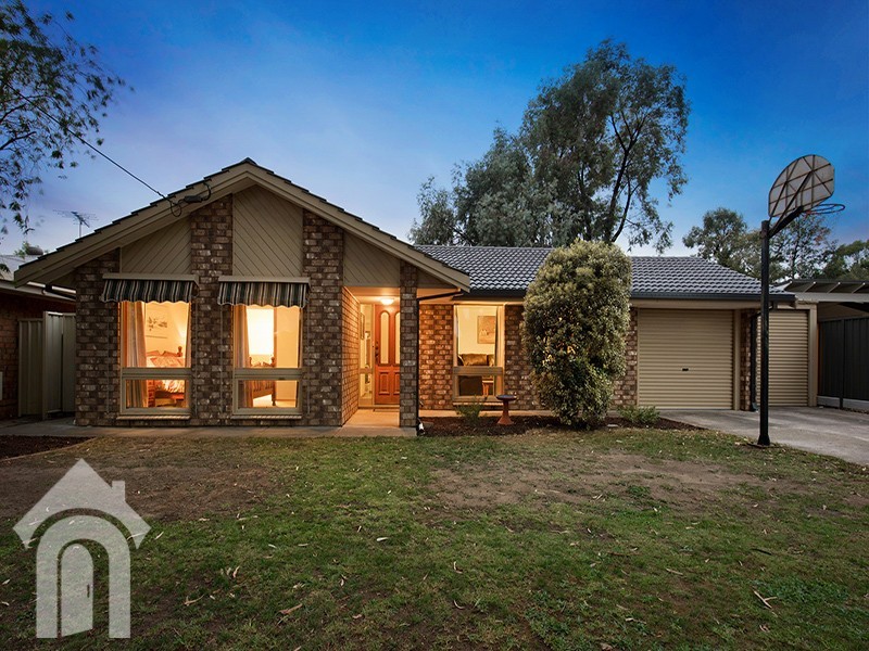 29 Barrdickson Crescent, Happy Valley SA 5159