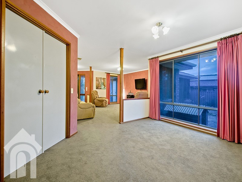 13 Houndsgate Court, Onkaparinga Hills SA 5163