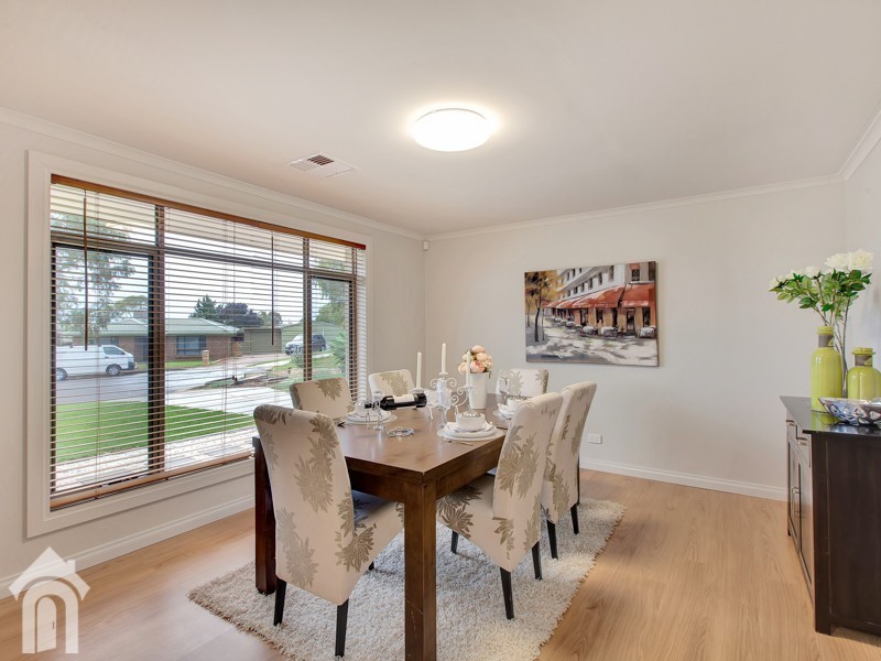 11 St Martins Court, Woodcroft SA 5162