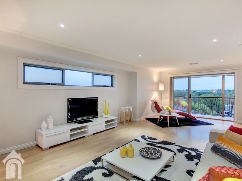 11 St Martins Court, Woodcroft SA 5162