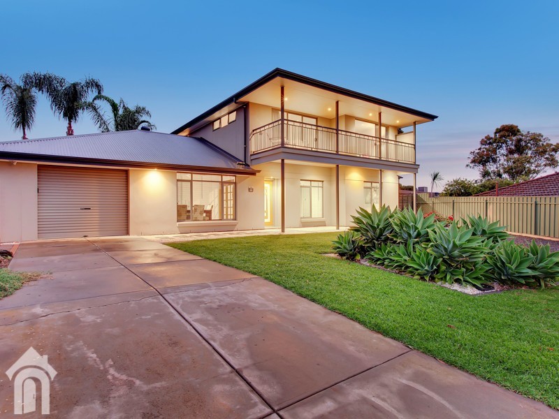 11 St Martins Court, Woodcroft SA 5162