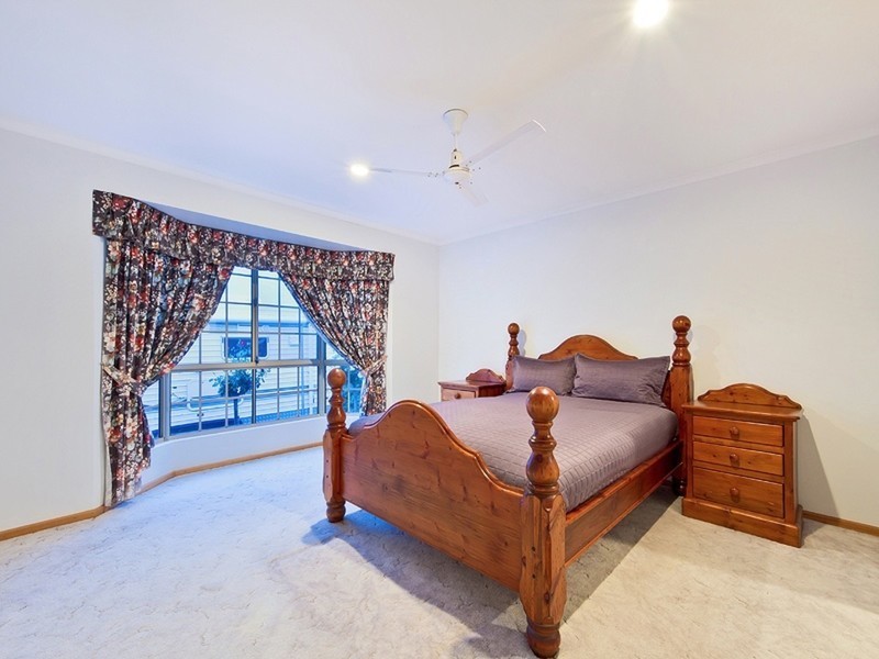 29 Jagger Crescent, Woodcroft SA 5162