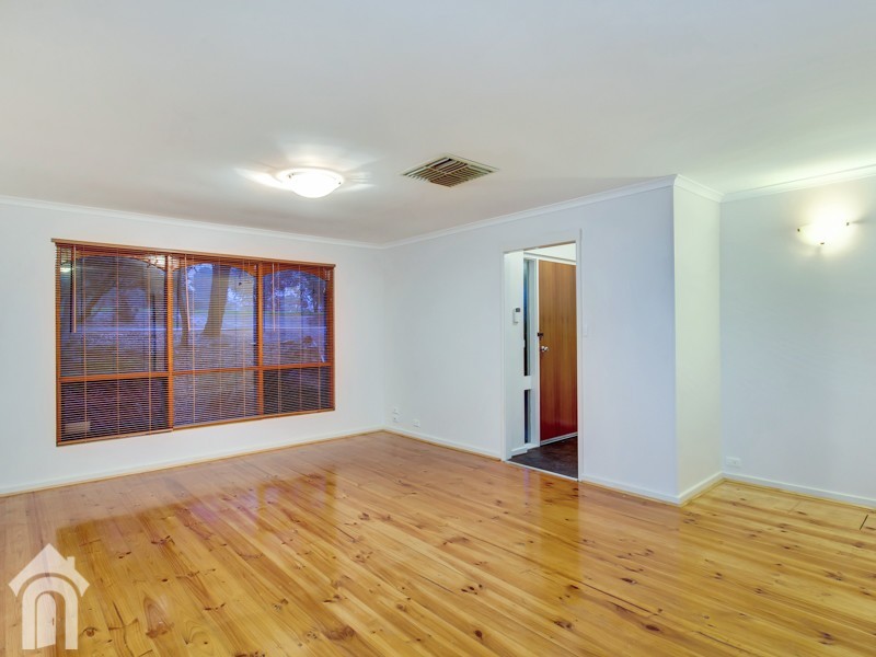 221 Reynell Road, Happy Valley SA 5159