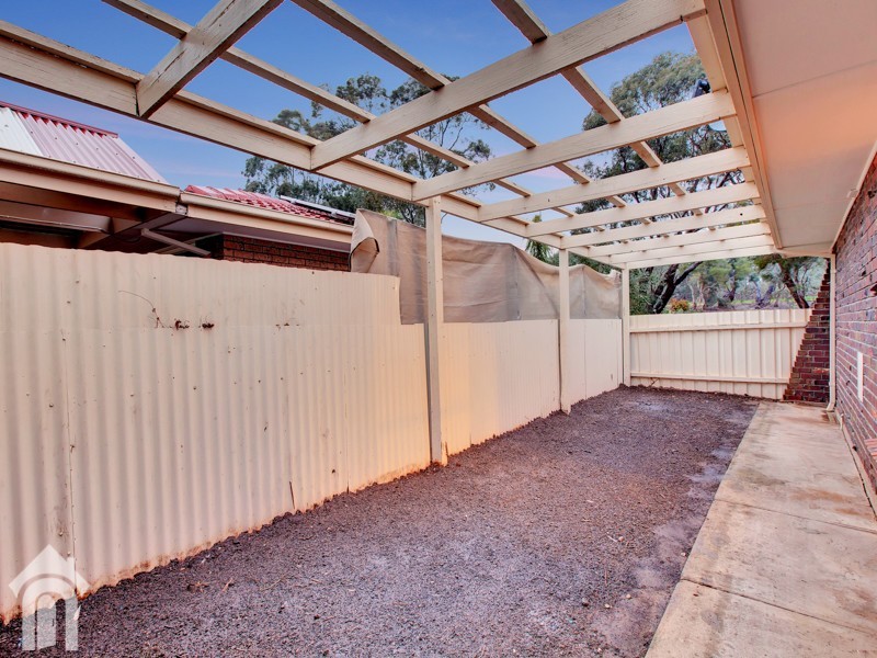 221 Reynell Road, Happy Valley SA 5159