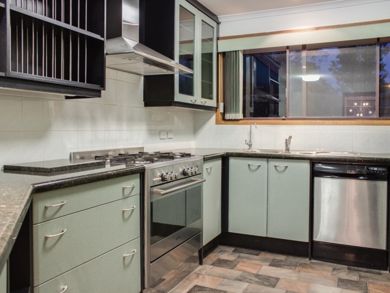 4 Deakin Court, Trott Park SA 5158