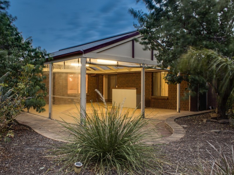 4 Deakin Court, Trott Park SA 5158
