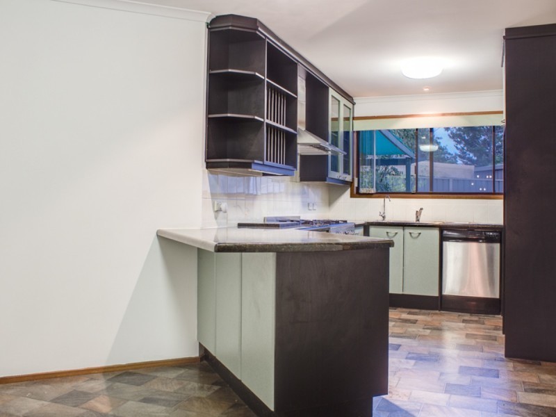 4 Deakin Court, Trott Park SA 5158