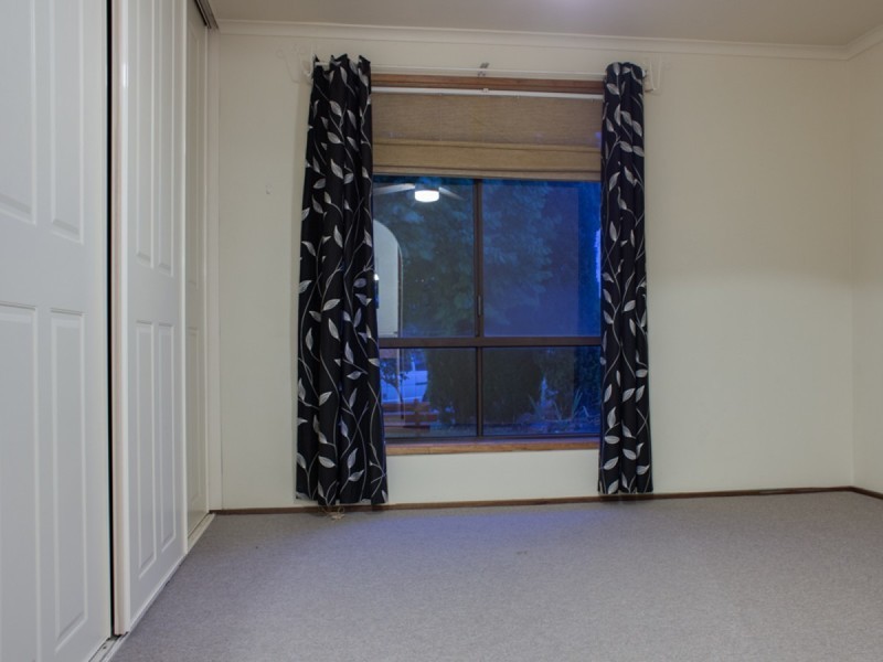 4 Deakin Court, Trott Park SA 5158