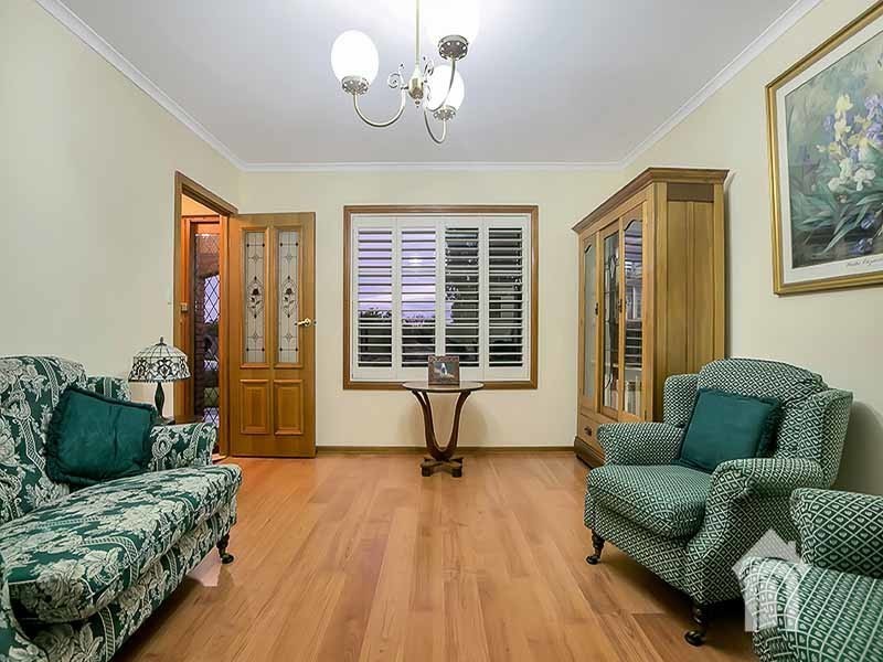 12 Cornwall Court, Woodcroft SA 5162